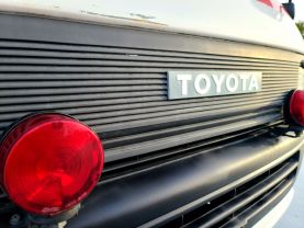 1991 TOYOTA HIACE VAN 2RZ-E AMBULANCE
