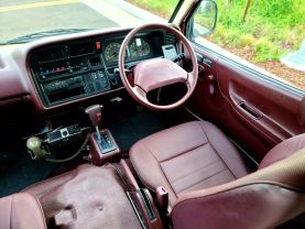 1991 TOYOTA HIACE VAN 2RZ-E AMBULANCE
