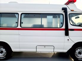 1991 TOYOTA HIACE VAN 2RZ-E AMBULANCE