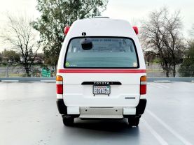 1991 TOYOTA HIACE VAN 2RZ-E AMBULANCE