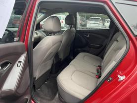 2015 HYUNDAI TUCSON SUV RED AUTOMATIC - Auto Spot