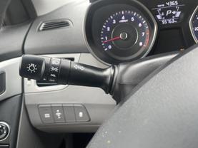 2016 HYUNDAI ELANTRA SEDAN SILVER AUTOMATIC - Auto Spot