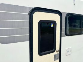 1996 TOYOTA TOYOACE CAMPER 3L CAMPER