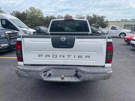 2004 NISSAN FRONTIER KING CAB PICKUP 4-CYL, 2.4 LITER XE PICKUP 2D 6 FT - LA Auto Star