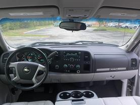 2009 CHEVROLET SILVERADO 1500 EXTENDED CAB PICKUP SILVER  AUTOMATIC - Citywide Auto Group LLC