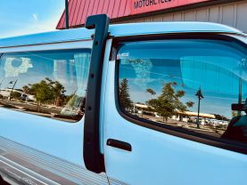 1997 TOYOTA HIACE VAN 1KZ-TE LIVING SALOON EX