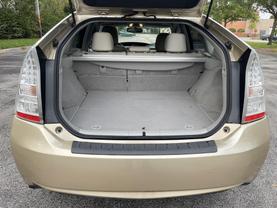 2010 TOYOTA PRIUS HATCHBACK GOLD AUTOMATIC - Citywide Auto Group LLC