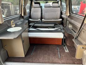 1995 TOYOTA HIACE VAN 1KZ-TE SUPER CUSTOM