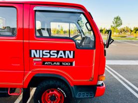 1995 NISSAN ATLAS 100 TRUCK TD23 FIRE TRUCK