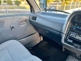 1996 TOYOTA HIACE VAN 1KZ-TE CUSTOM