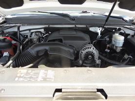 2013 GMC YUKON XL 1500 SUV V8, FLEX FUEL, 5.3 LITER SLT SPORT UTILITY 4D at Gael Auto Sales in El Paso, TX