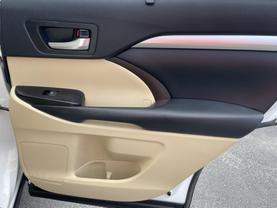 2019 TOYOTA HIGHLANDER HYBRID SUV V6, HYBRID, 3.5 LITER XLE SPORT UTILITY 4D - LA Auto Star in Virginia Beach, VA