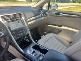 2018 Ford Fusion - Image 17