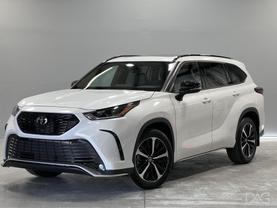 2022 TOYOTA HIGHLANDER SUV WHITE AUTOMATIC - Discovery Auto Group