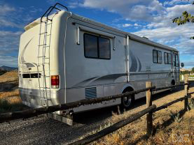 1997 MONACO WINSOR CLASS A WHITE - - Discovery Auto Group