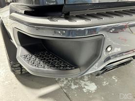 2019 CHEVROLET SILVERADO 1500 CREW CAB PICKUP GREY AUTOMATIC - Discovery Auto Group