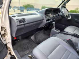 1997 TOYOTA HIACE COMMUTER VAN 1KZ-TE AMBULANCE