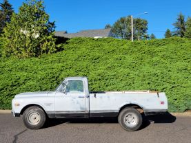 1969 CHEV C20 - - -