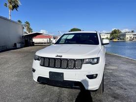 2018 JEEP GRAND CHEROKEE SUV BRIGHT WHITE CLEARCOAT AUTOMATIC - Tropical Auto Sales