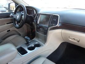 2014 JEEP GRAND CHEROKEE SUV V6, FLEX FUEL, 3.6 LITER LIMITED SPORT UTILITY 4D at Gael Auto Sales in El Paso, TX