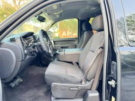 2013 CHEVROLET SILVERADO 1500 EXTENDED CAB PICKUP BLACK AUTOMATIC - Citywide Auto Group LLC