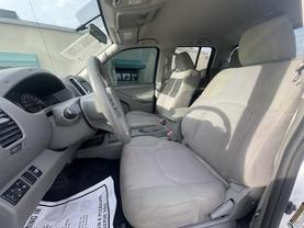 2019 NISSAN FRONTIER CREW CAB PICKUP GLACIER WHITE AUTOMATIC - Tropical Auto Sales