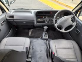 1997 TOYOTA HIACE COMMUTER VAN 1KZ-TE AMBULANCE