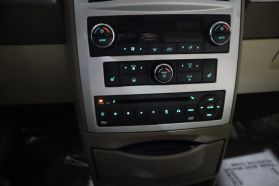 2008 CHRYSLER TOWN & COUNTRY VAN V6, 4.0 LITER LIMITED MINIVAN 4D