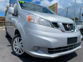 2017 NISSAN NV200