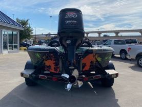 2011 LEGEND ALPHA A211 WATERCRAFT - -