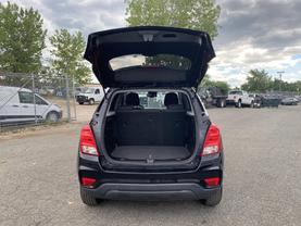 2018 CHEVROLET TRAX SUV BLACK AUTOMATIC - Auto Spot