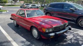 1986 MERCEDES-BENZ 560 SERIES CONVERTIBLE - SL 2D COUPE ROADSTER