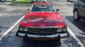 1986 MERCEDES-BENZ 560 SERIES CONVERTIBLE - SL 2D COUPE ROADSTER