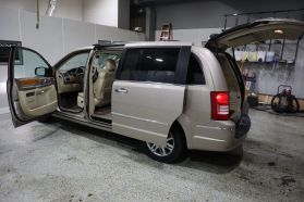 2008 CHRYSLER TOWN & COUNTRY VAN V6, 4.0 LITER LIMITED MINIVAN 4D