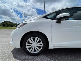 Quality Used 2016 HONDA FIT HATCHBACK WHITE AUTOMATIC - Concept Car Auto Sales in Orlando, FL