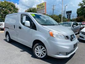 2017 NISSAN NV200