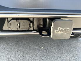 2014 JEEP CHEROKEE SUV V6, 3.2 LITER TRAILHAWK SPORT UTILITY 4D at Gael Auto Sales in El Paso, TX
