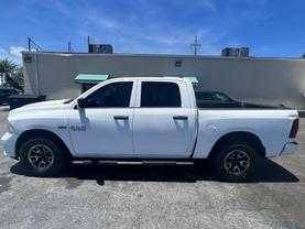 2014 RAM 1500 CREW CAB PICKUP BRIGHT WHITE CLEARCOAT AUTOMATIC - Tropical Auto Sales