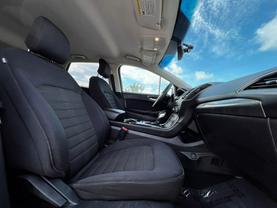 Quality Used 2017 FORD EDGE SUV SILVER AUTOMATIC - Concept Car Auto Sales in Orlando, FL