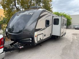 2019 KEYSTONE PREMIER - - LUXURY