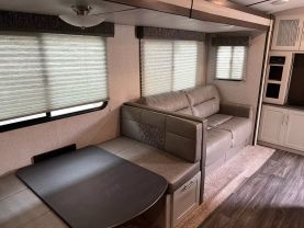 2019 KEYSTONE PREMIER - - LUXURY