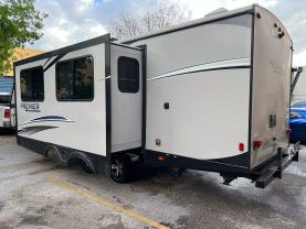 2019 KEYSTONE PREMIER - - LUXURY