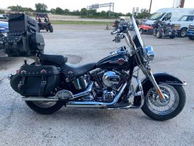 2017 HARLEY-DAVIDSON FLSTC HERITAGE SOFTAIL CLASSIC MOTORCYCLES - -