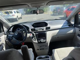 2017 HONDA ODYSSEY PASSENGER GRAY AUTOMATIC - Auto Spot