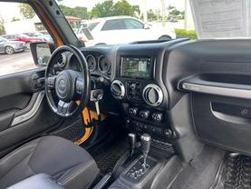 2013 JEEP WRANGLER SUV DOZER CLEARCOAT AUTOMATIC - Tropical Auto Sales