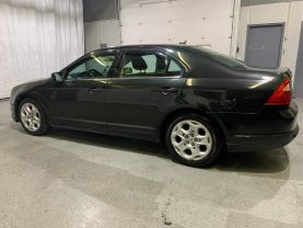 2010 FORD FUSION SEDAN 4-CYL, 2.5 LITER SE SEDAN 4D