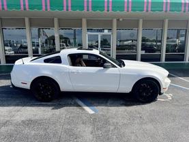 2010 FORD MUSTANG COUPE PERFORMANCE WHITE AUTOMATIC - Tropical Auto Sales