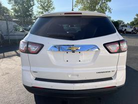 2015 CHEVROLET TRAVERSE SUV WHITE AUTOMATIC - Auto Spot