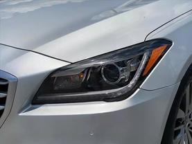 2015 Hyundai Genesis - Image 3