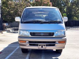 1996 TOYOTA HIACE VAN 1KZ-TE LIVING SALOON EX